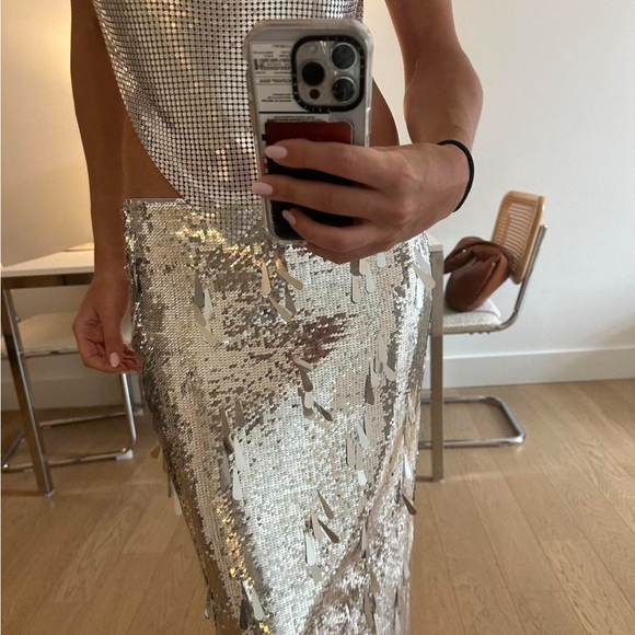 Guizio Silver Sequin Skirt - Picture 2 of 7